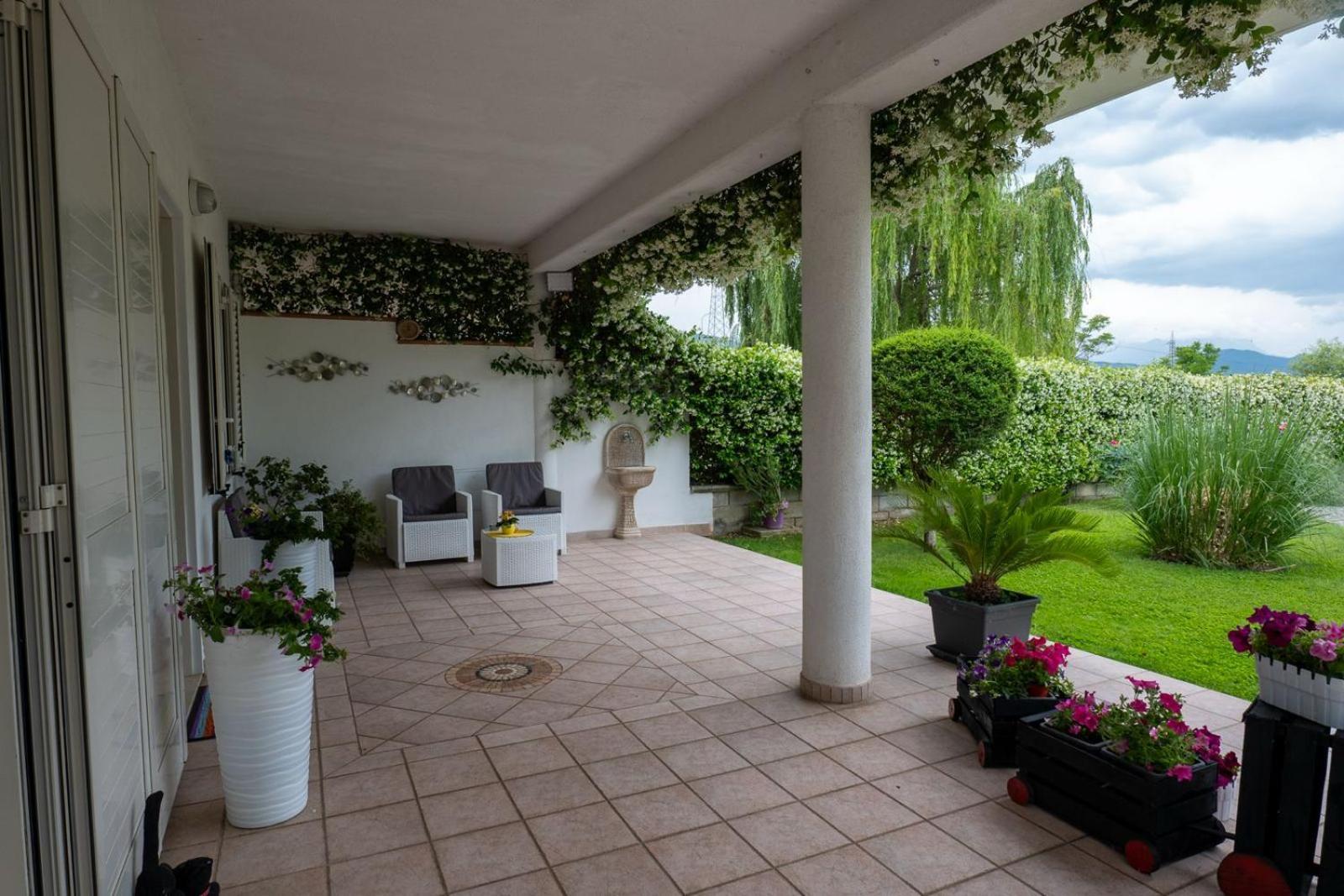 Villa Parco Delle Rose à Sulmona Extérieur photo